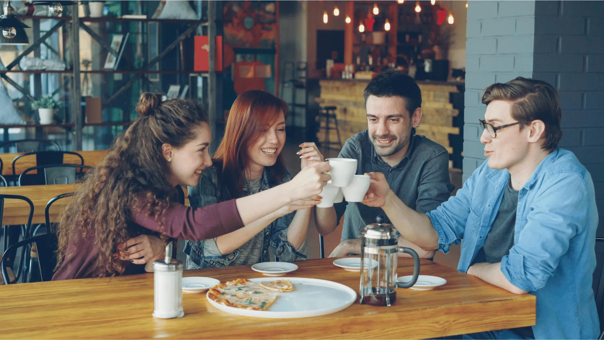 Restaurant website: Restaurant websites that fill tables: menu, reservations and local SEO